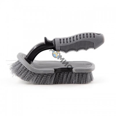 Щетка для чистки напольных покрытий и велюра Shine systems Carpet Brush SS842; Россия